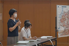 地域計画の策定に向けた話合いを主導する女性農業委員 地域計画の策定に向けた話合いを主導する女性農業委員