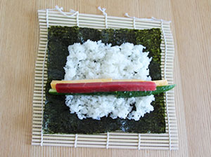 Futomaki (Thick Sushi Roll)