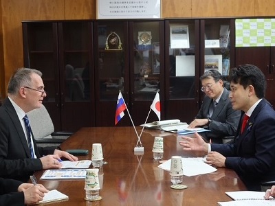駐日スロベニア共和国大使との会談