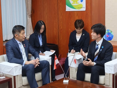 駐日シンガポール共和国大使との会談