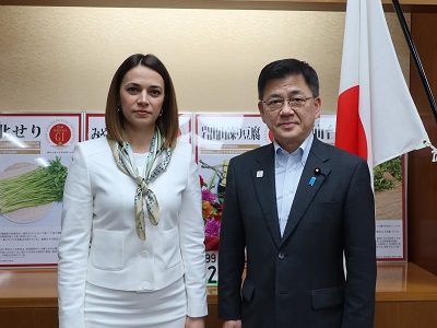 モルドバ共和国農業・食料産業大臣と記念写真