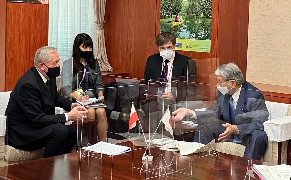 会談中