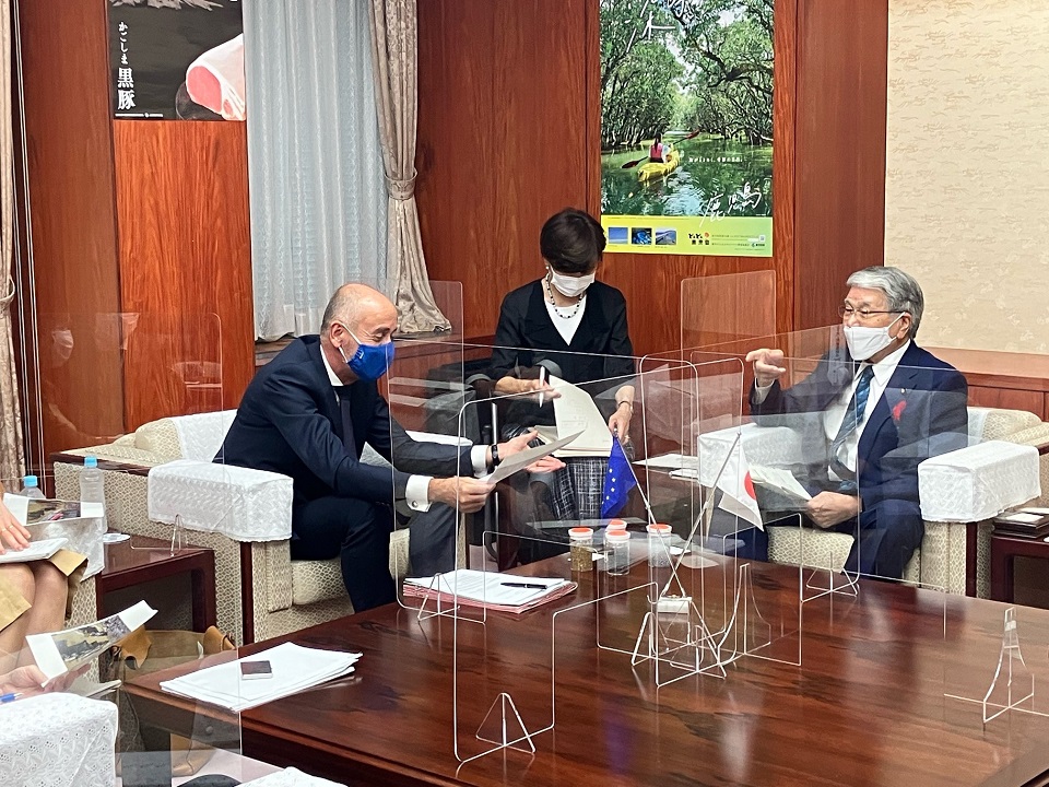 パケ次期駐日EU代表部大使と会談