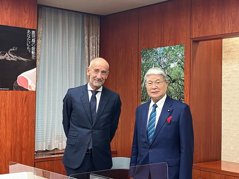 パケ次期駐日EU代表部大使と会談