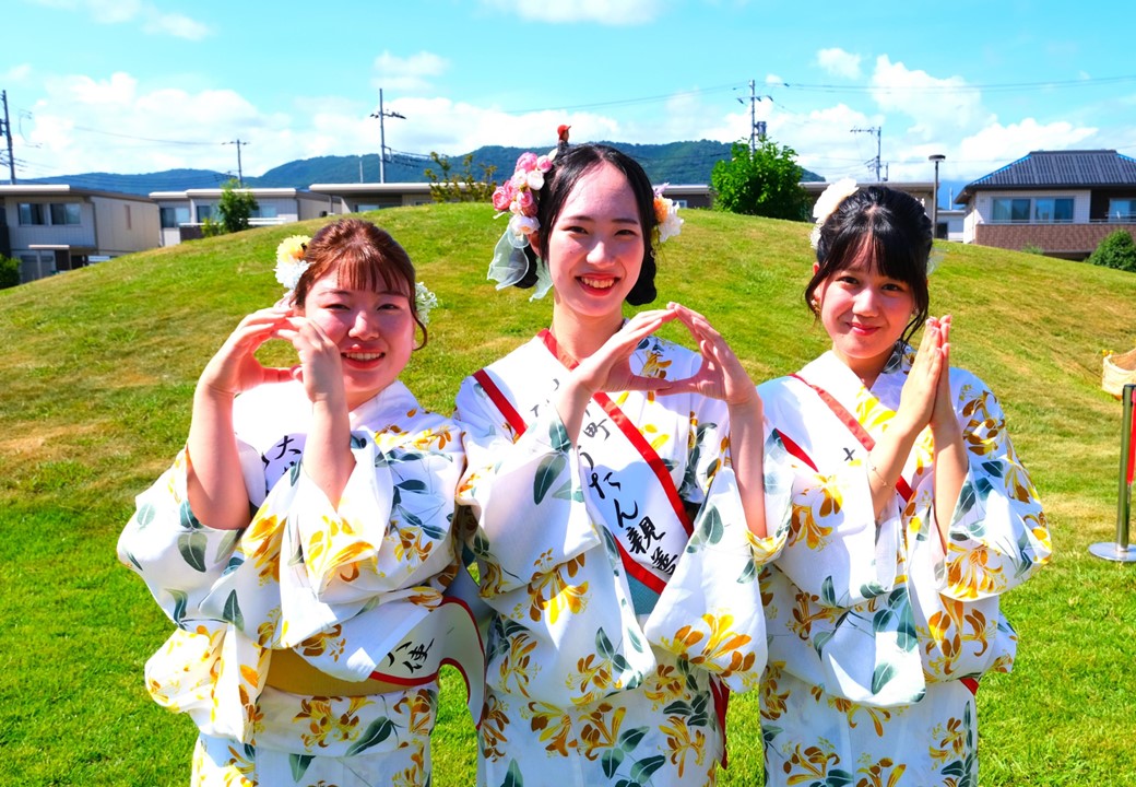 ひょうたん親善大使の御姫様3人衆