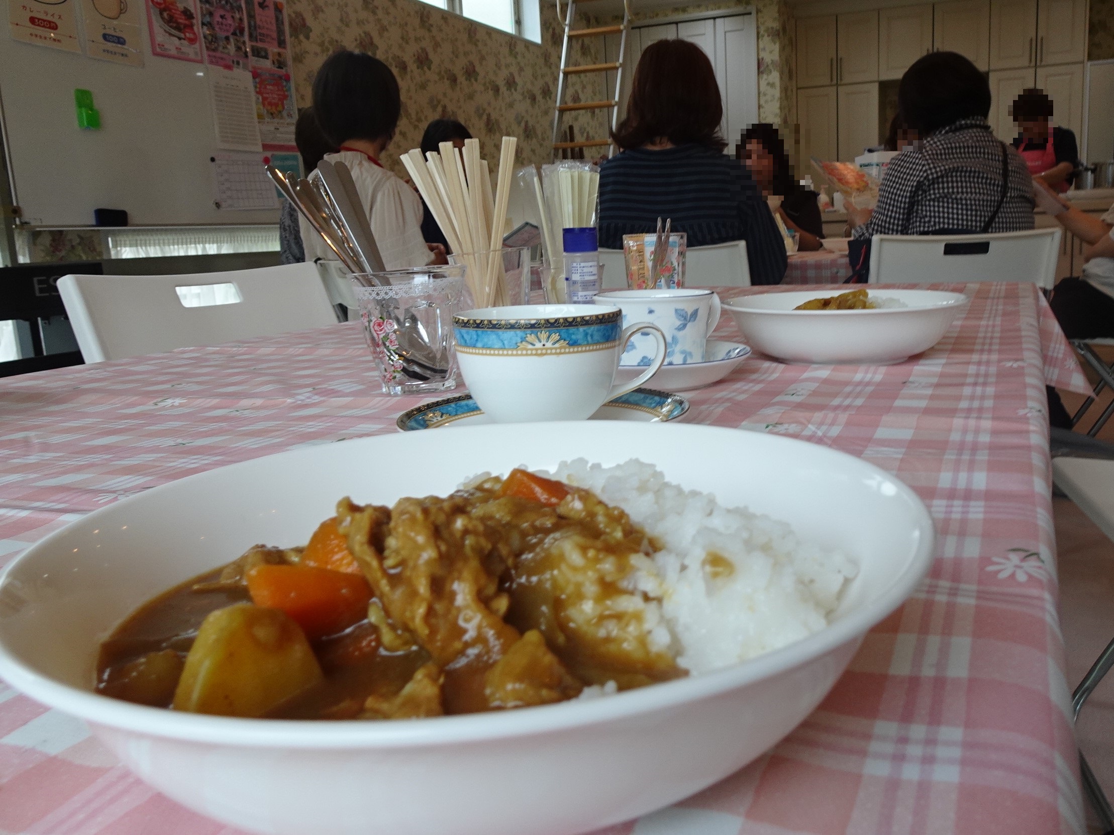 フォトレポート（R8.5ももいろ食堂）-2