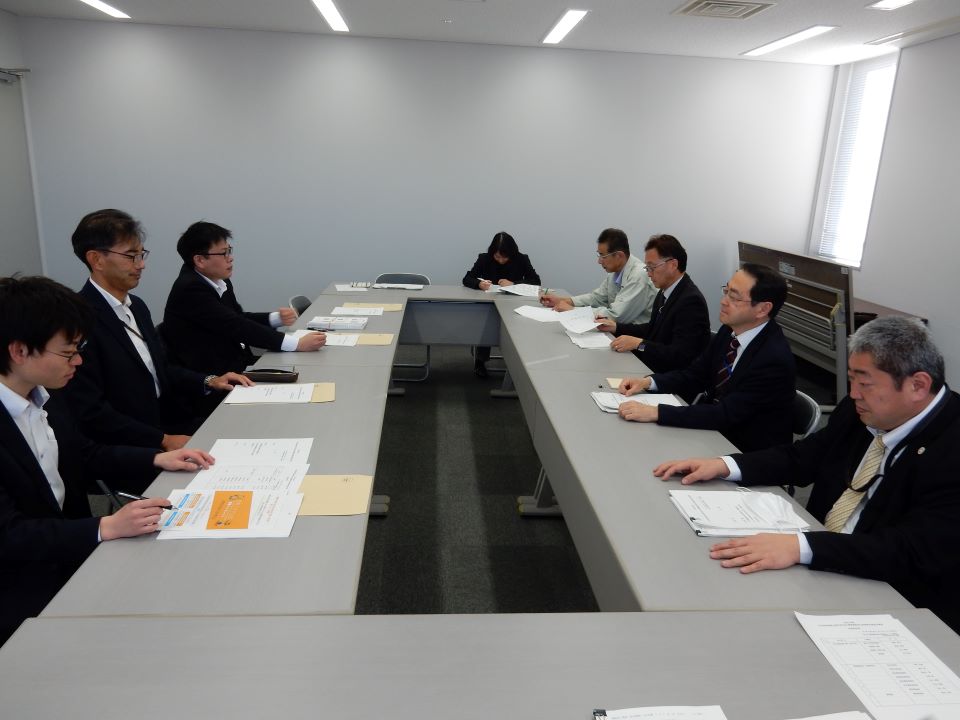 日本政策金融公庫甲府支店との意見交換会の様子