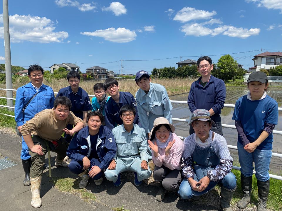 田植え後の集合写真