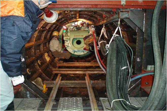 新児玉幹線水路シールドマシン掘削先端部写真