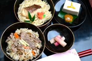 近江日野の伝統料理~鯛そうめん、肉めし、日野菜漬け~