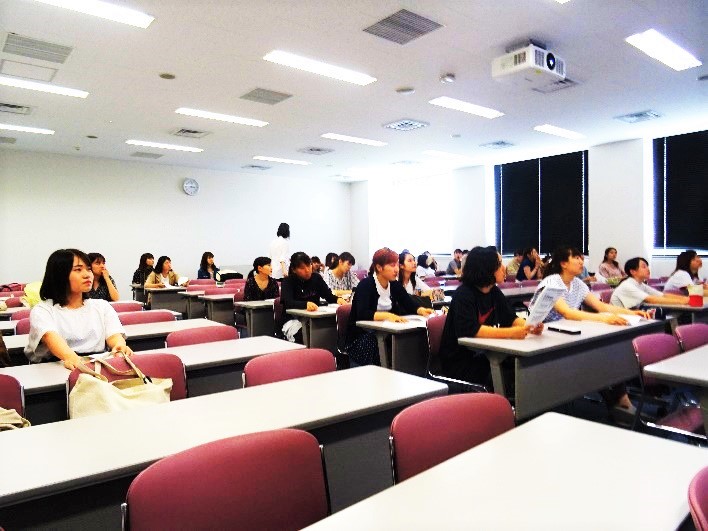 熱心な講義の様子