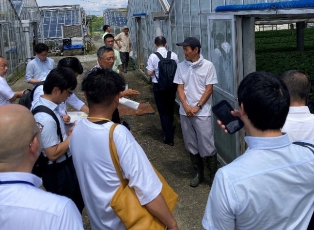 現地検討会_ハウス前