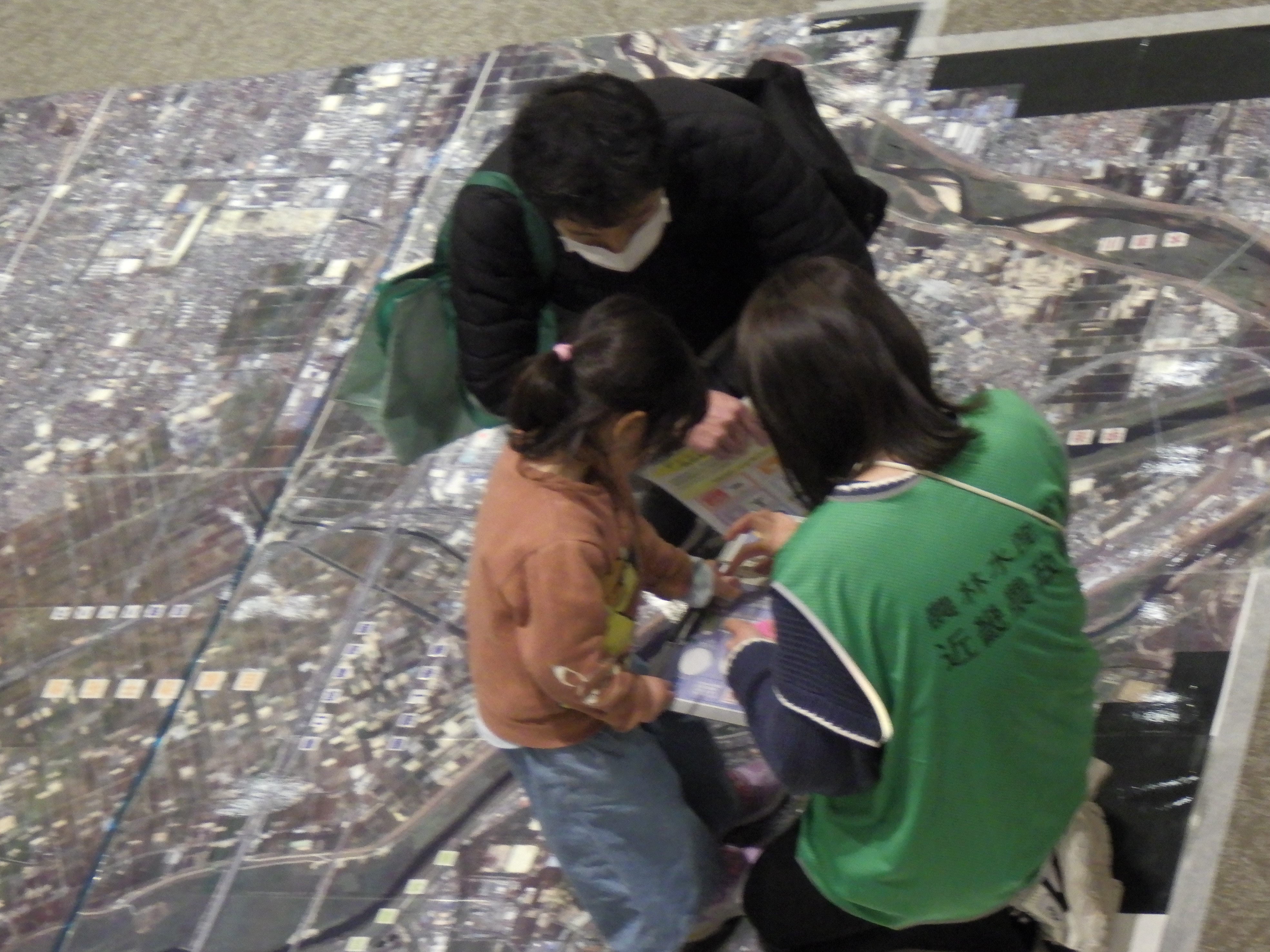 クイズに正解し、スタンプをゲット!