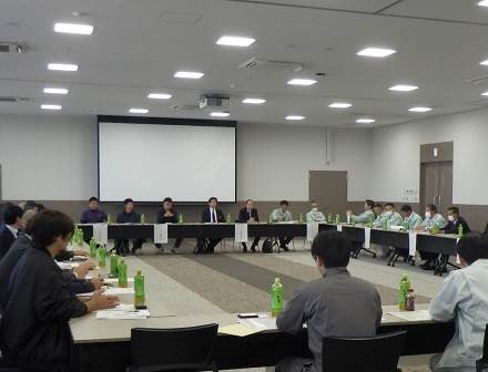 室内検討会
