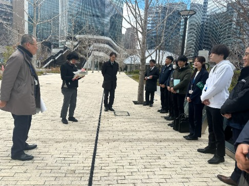 リーフレット配布の様子