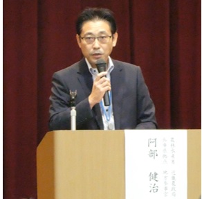 参事官