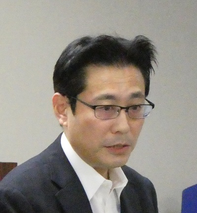 阿部参事官