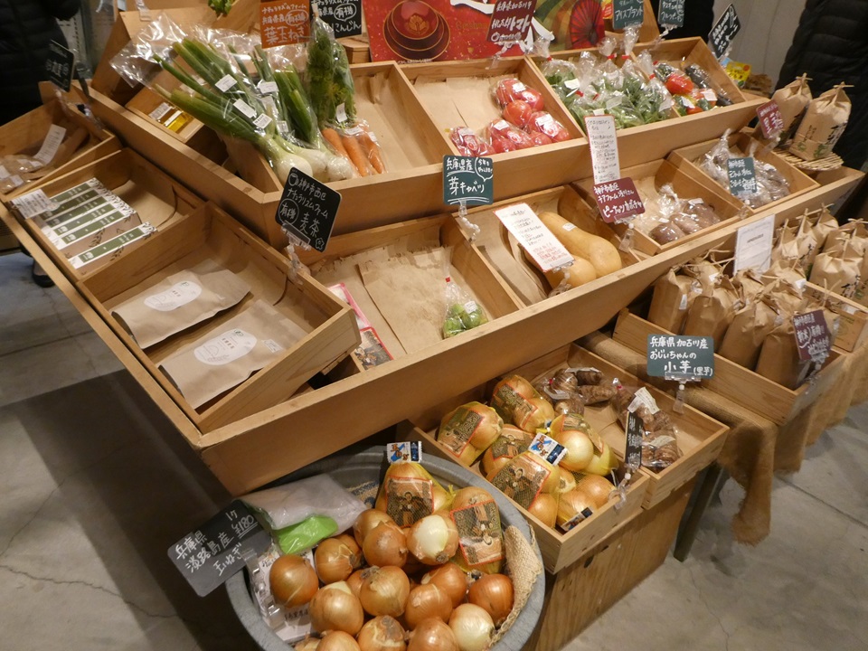 シェラトンファーム内のマルシェの様子