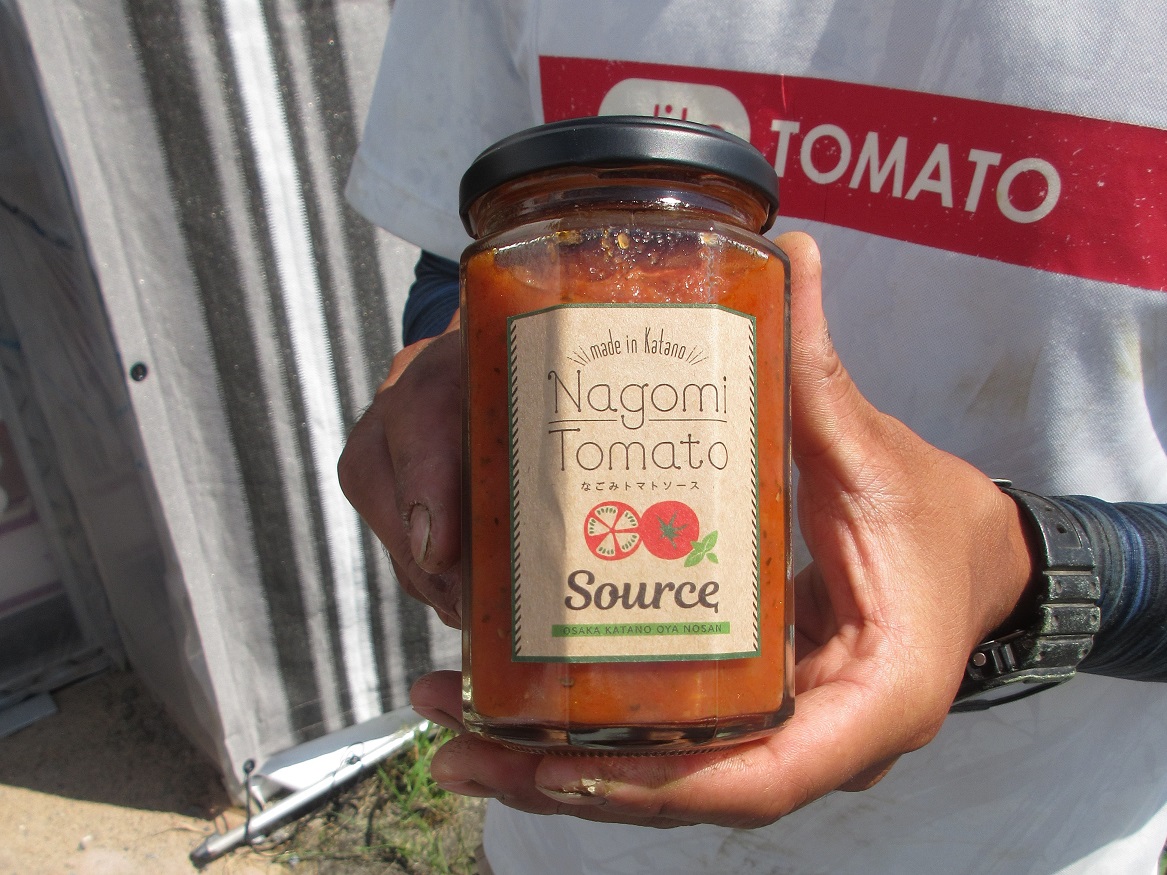 自社ブランドのトマトソース