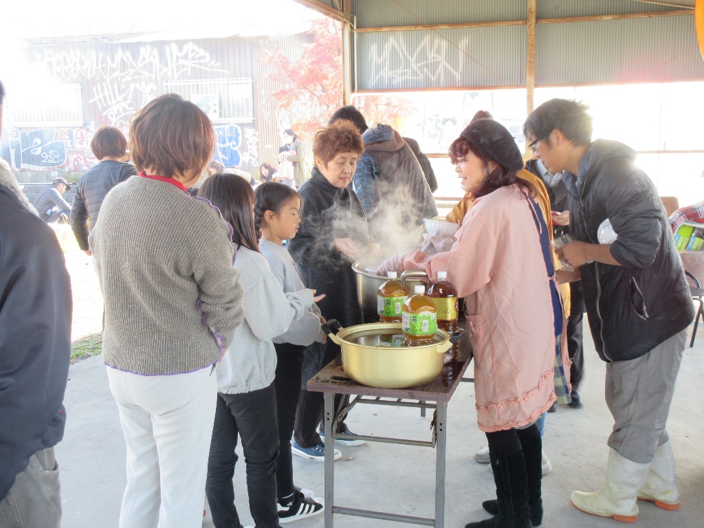 温かい豚汁、美味しそう