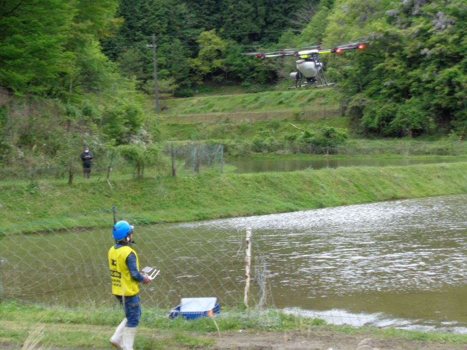 ドローンによる直播