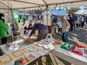 多くの方が並んでくれています