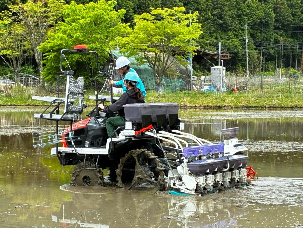 見学者(学生)の乗車体験