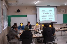 県拠点若手職員を交えたディベート