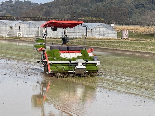 ロボット田植機1