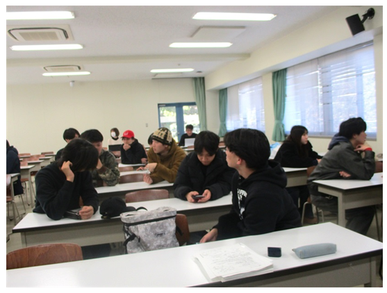 学生同士で話し合い