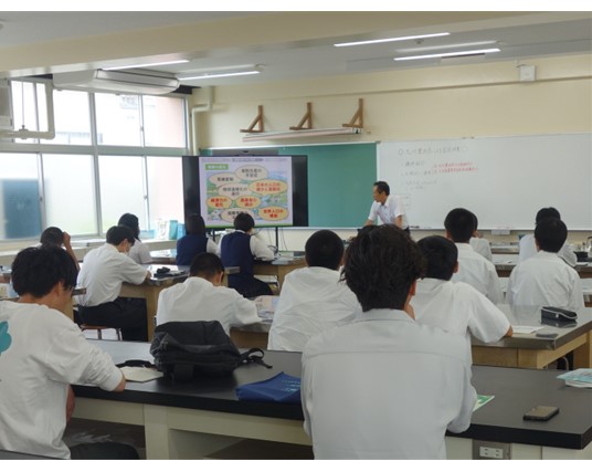 県拠点職員からの説明の様子