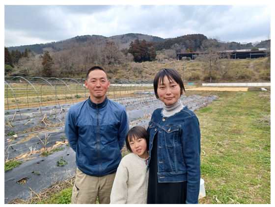 梶原勇輝さん・麗子さんご夫妻と子供さん