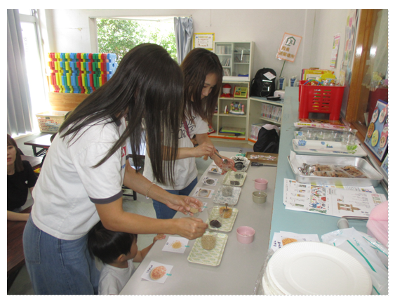 お好みのふりかけを作る親子