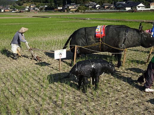 塩田町かかし1