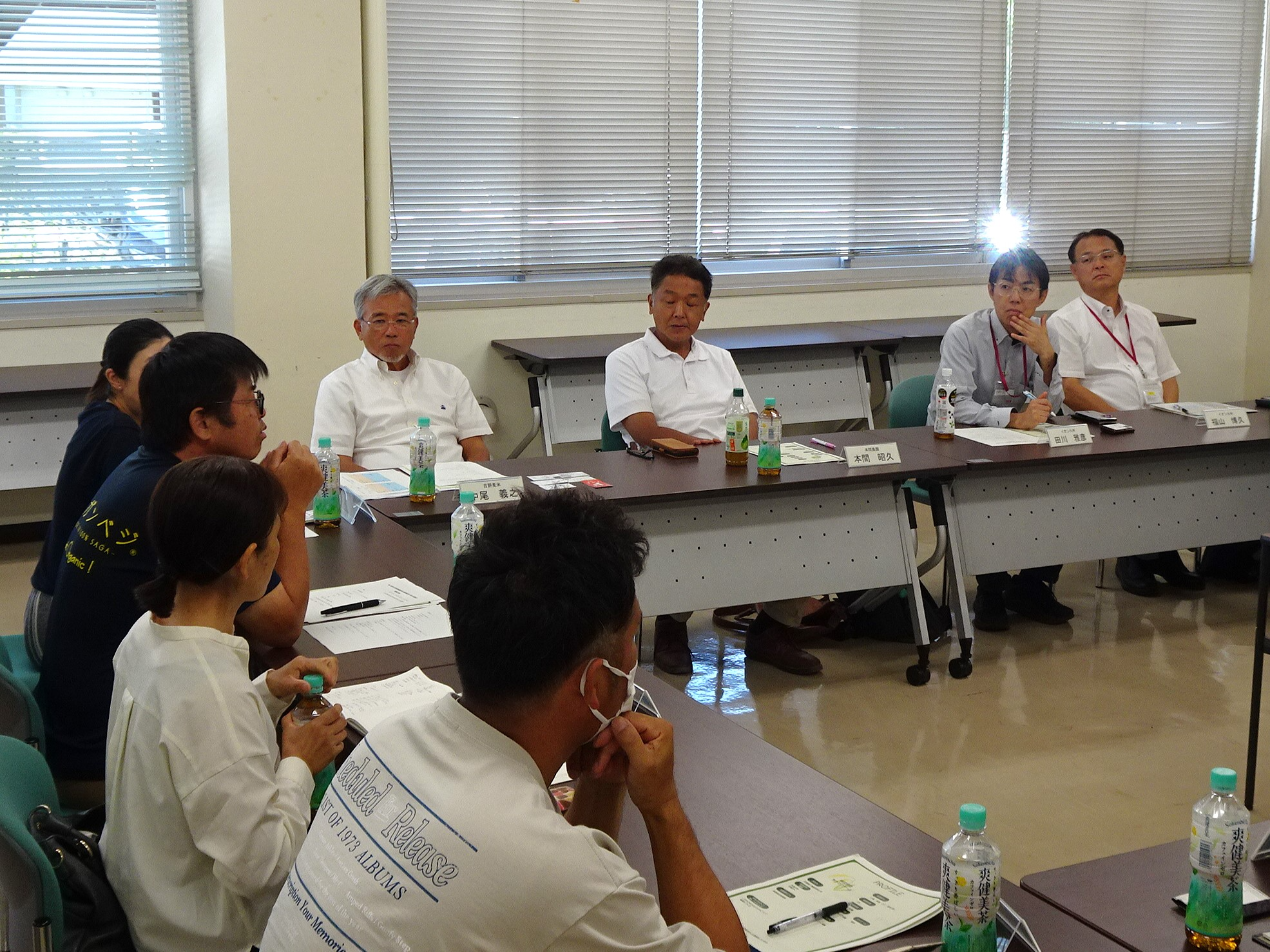 全体会議の模様２