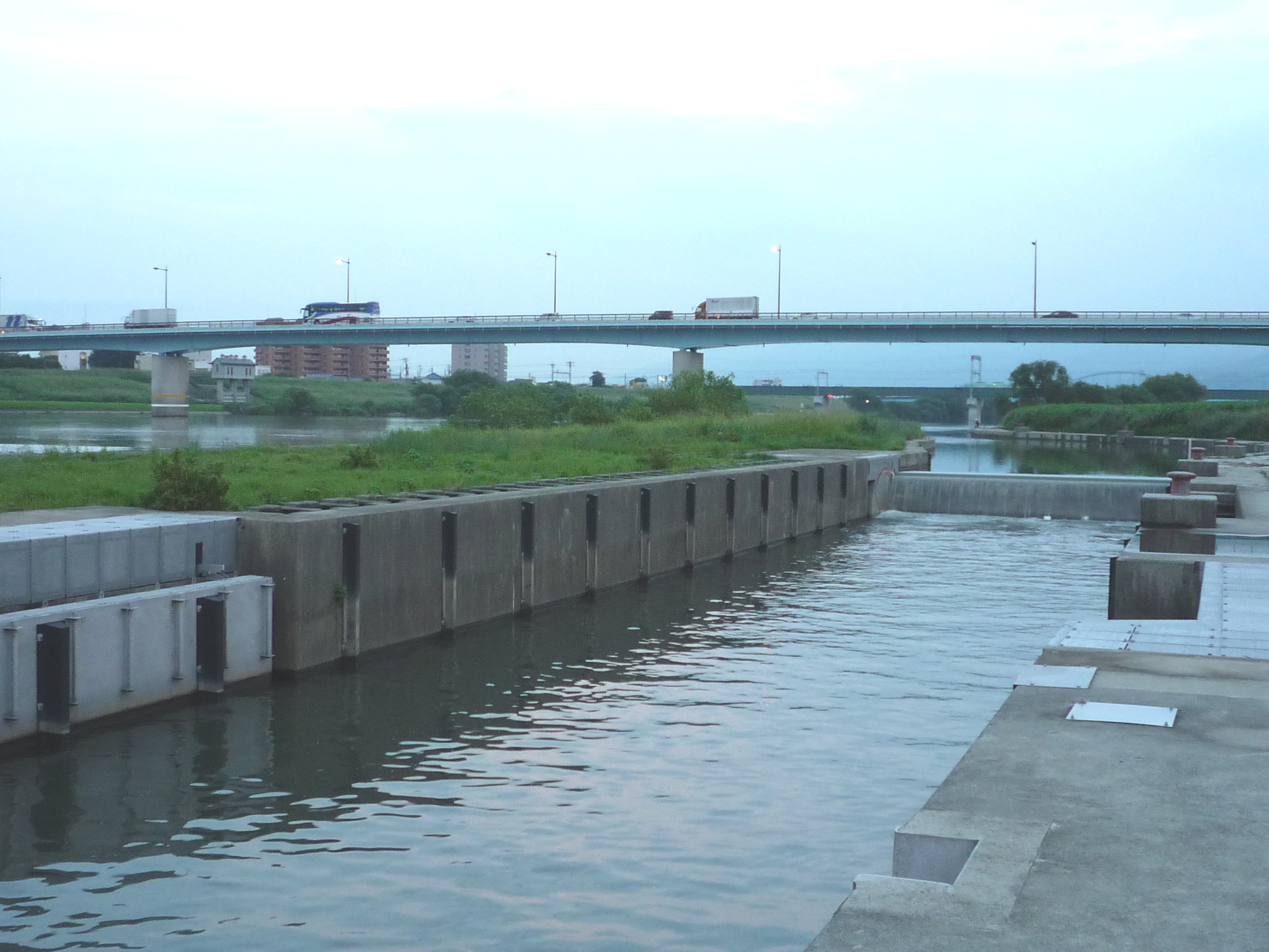  閘門（船通し）