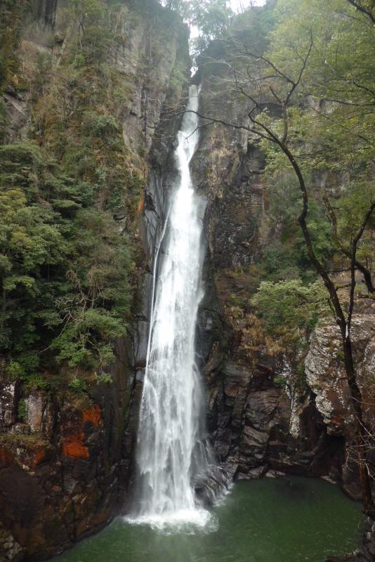 西椎屋の滝