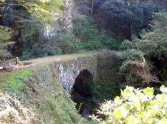 雄亀滝橋