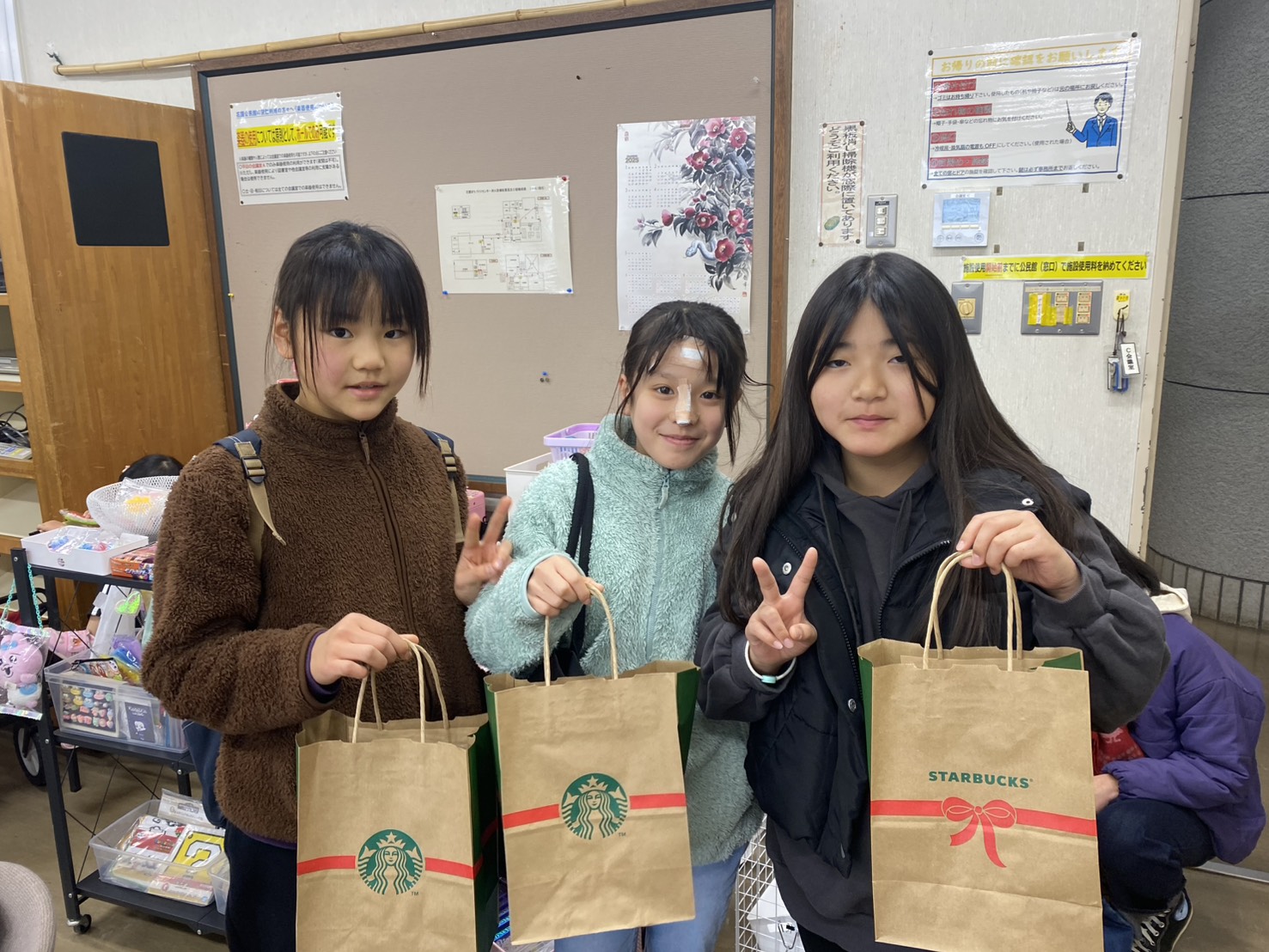 寄贈品を受け取った子ども食堂等の様子4