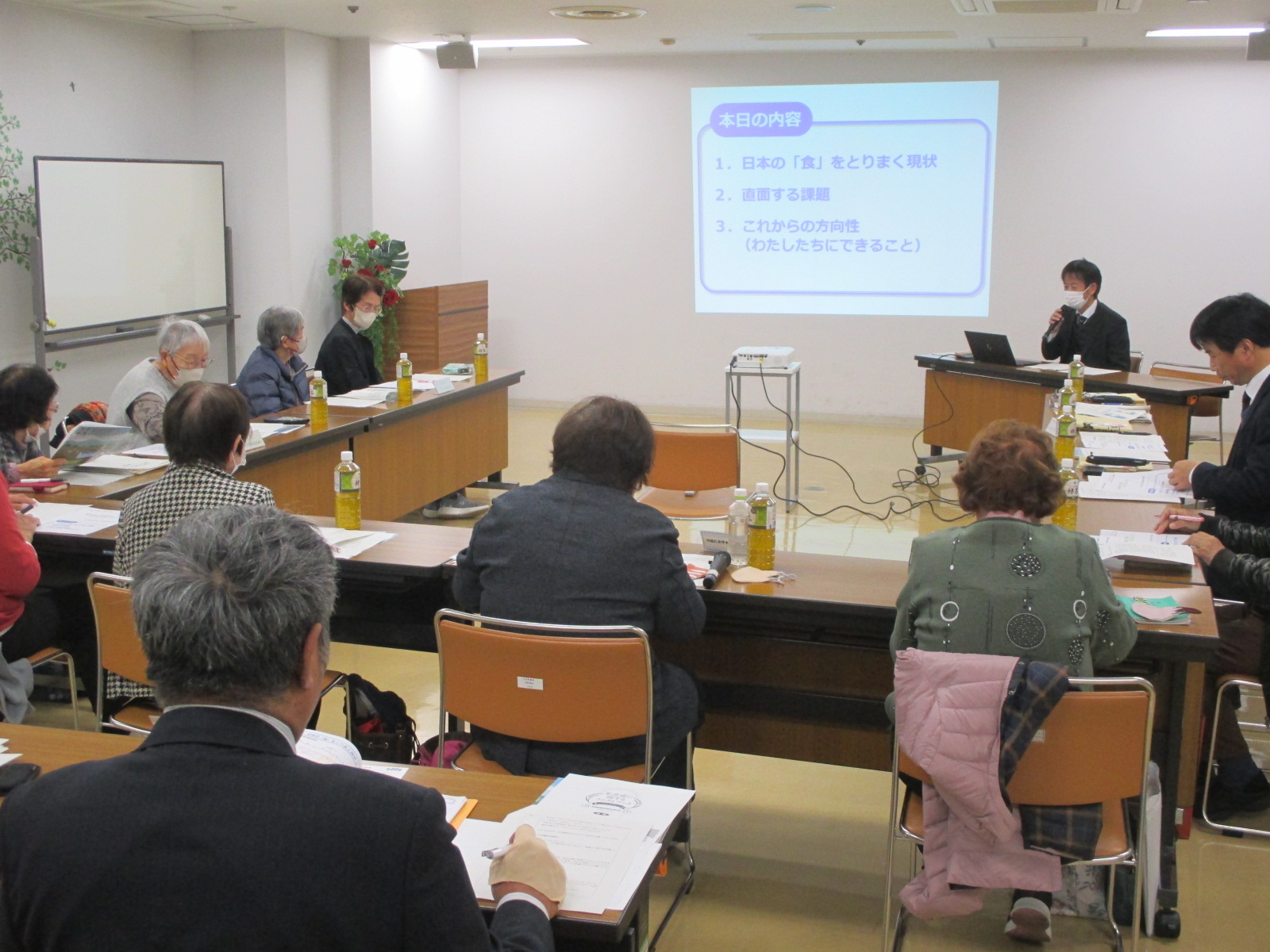 意見交換会の様子（右後方から）