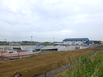 建設中の中区排水機場及び遊水池
