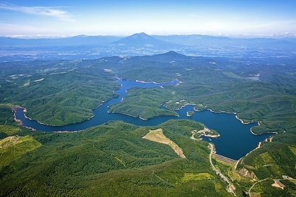 岩洞ダム貯水池