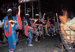 西馬音内盆踊り