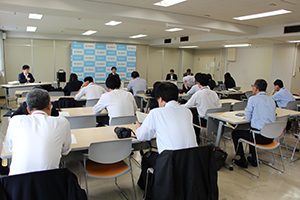 就任記者会見会場の様子