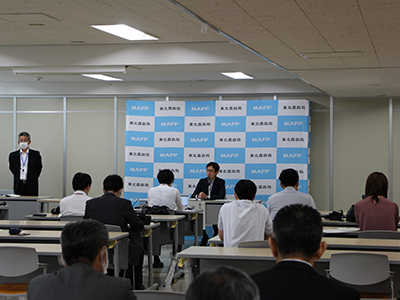就任記者会見会場の様子