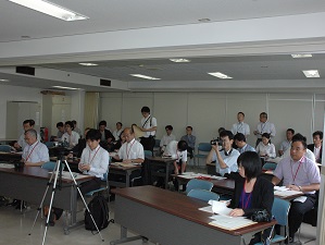 就任記者会見会場の様子