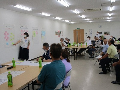 亘理町いちご団地の未来を考えるワークショップの様子