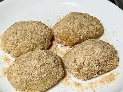 きなこぼたもち