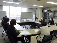 意見交換　９名