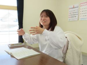 質問する学生